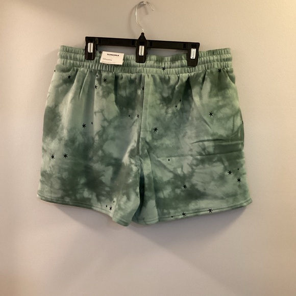 Sonoma fleece shorts woman’s size 1X
color called mint star NWT Drawstri… - Picture 12 of 16